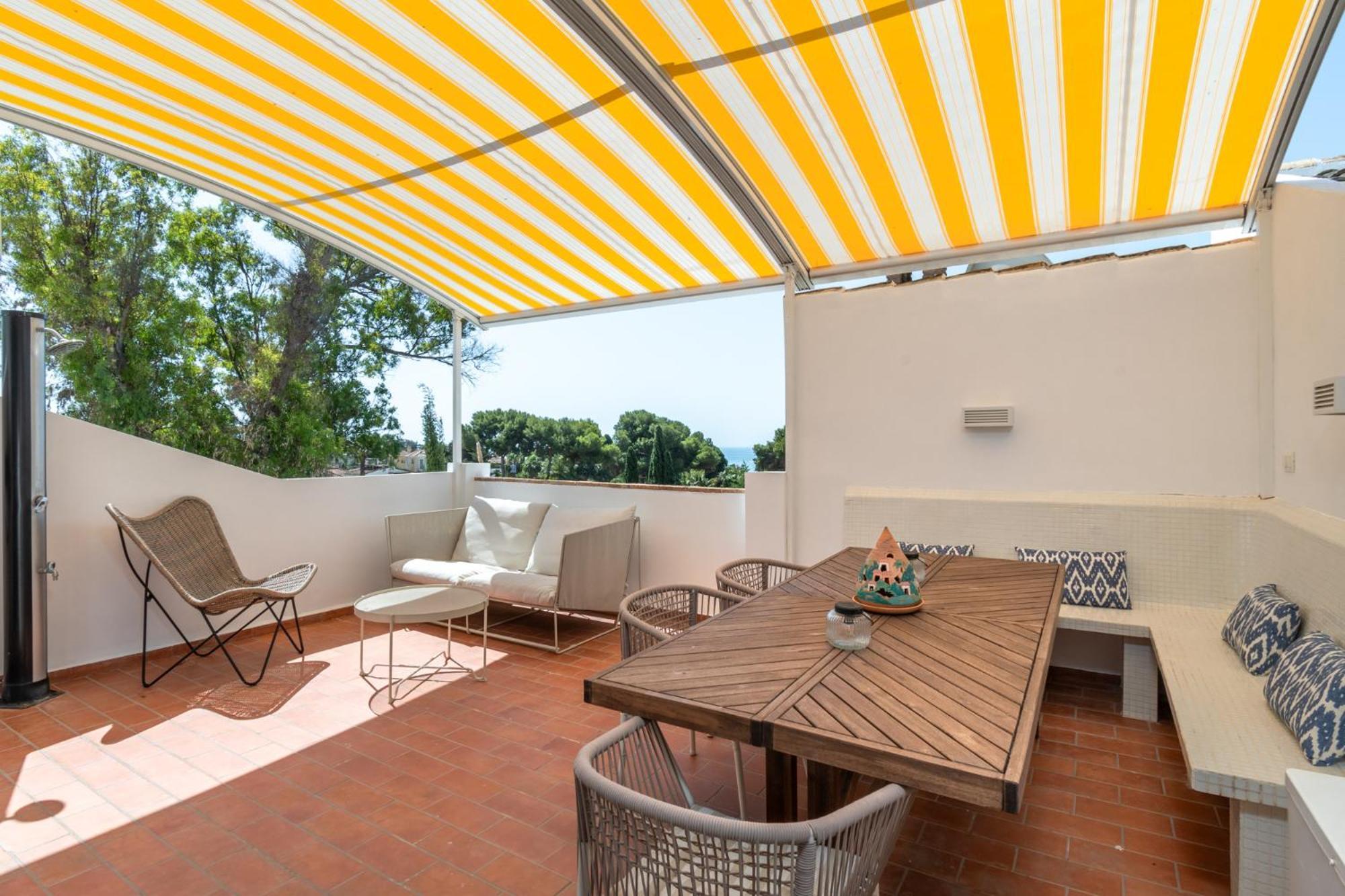Casa vacanze The House - 4min Walk To The Sea *